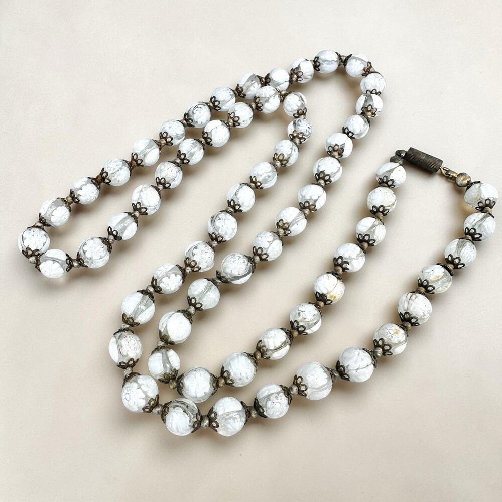 Vintage Venetian White Floral Murano Milifiori Lampwork Art Glass Bead Necklace